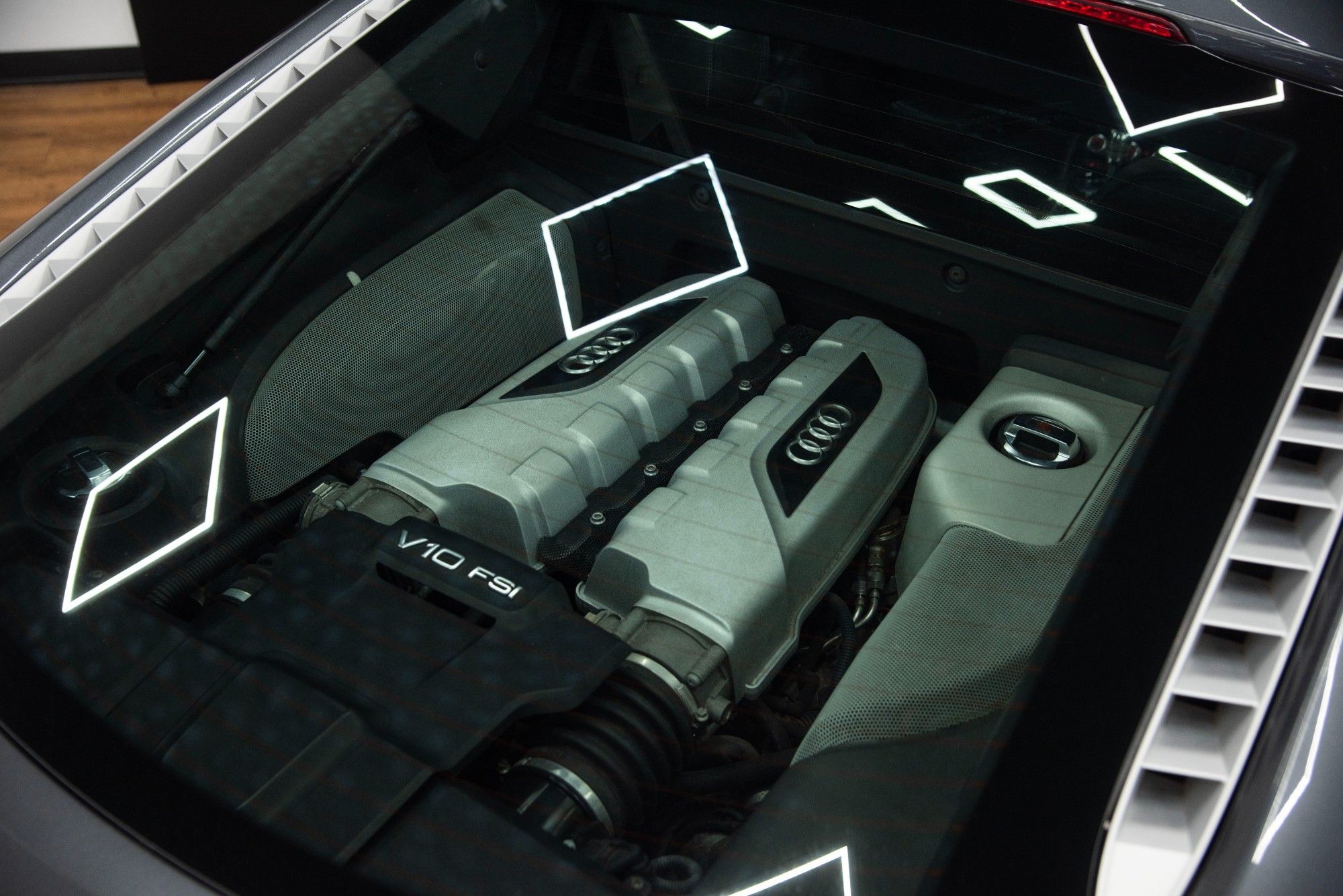 USED 2013 62 AUDI R8 5.2 FSI V10 S Tronic 