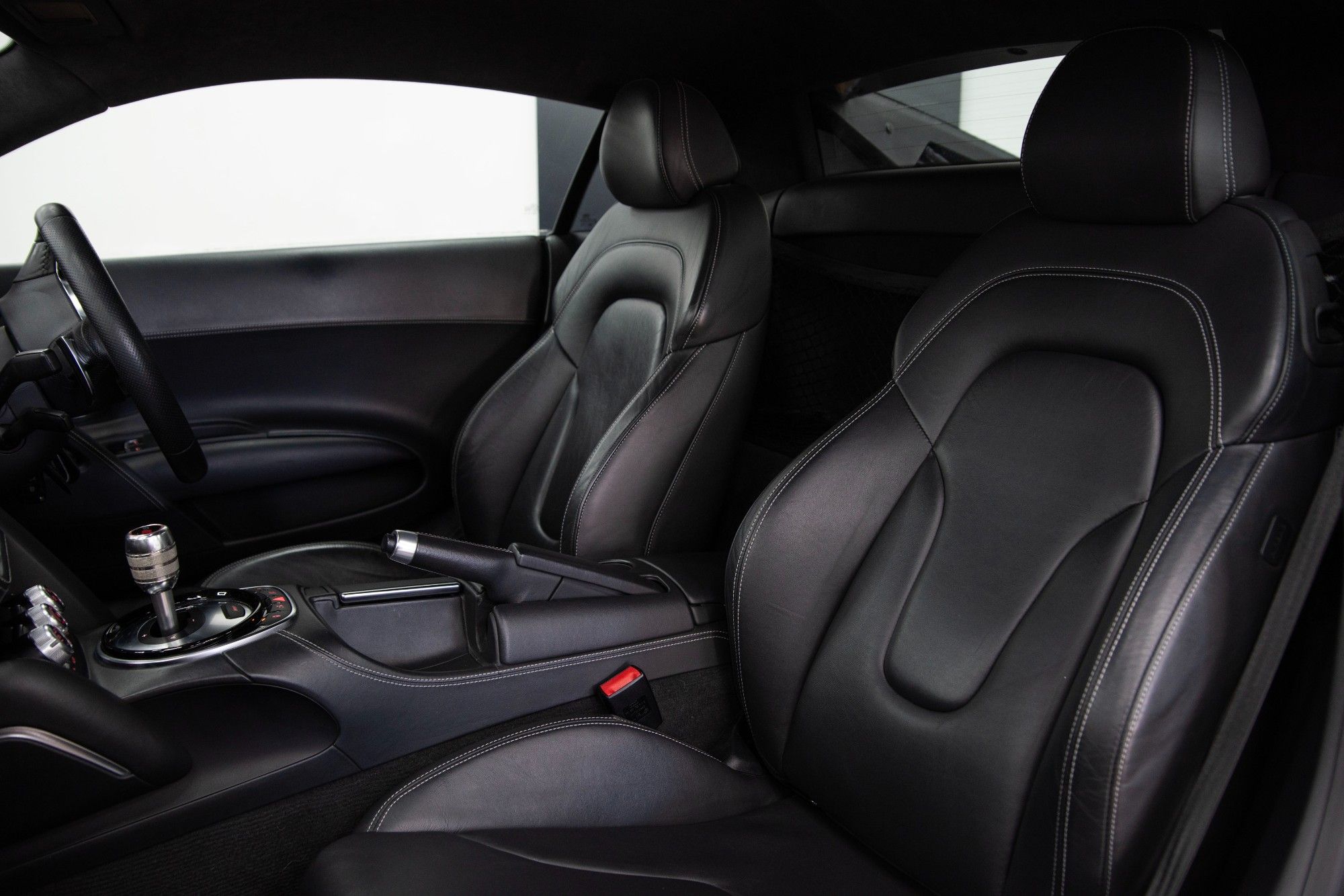 USED 2013 62 AUDI R8 5.2 FSI V10 S Tronic 