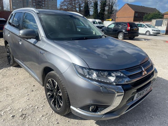 2018 OUTLANDER 2.0H 12KWH 4H SUV 5DR PETROL PLUG IN HYBRID CVT 4WD EURO... photo