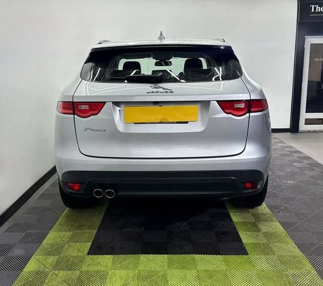 2017 JAGUAR F-PACE - Photo 5