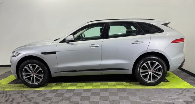 2017 JAGUAR F-PACE - Photo 7