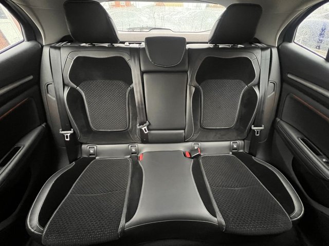 2018 RENAULT MEGANE - Photo 11