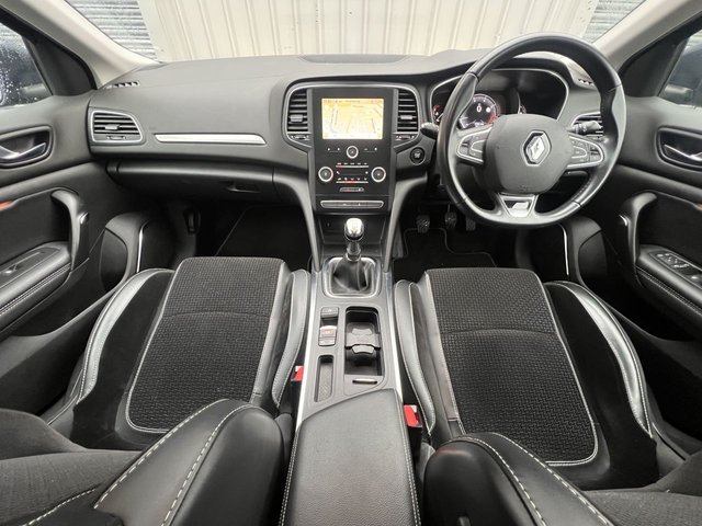 2018 RENAULT MEGANE - Photo 10