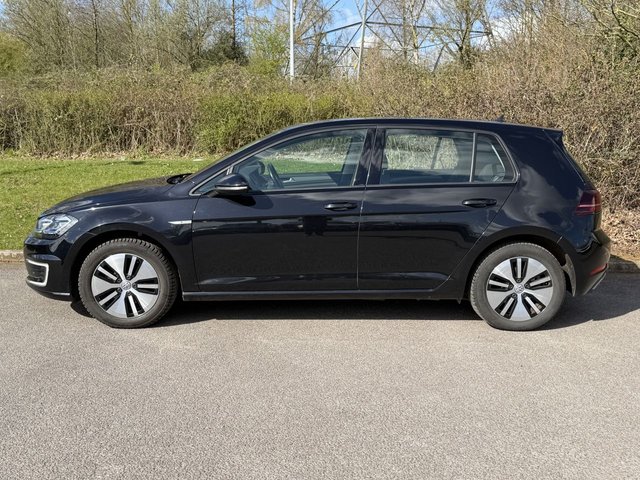 2019 VOLKSWAGEN E-GOLF - Photo 2