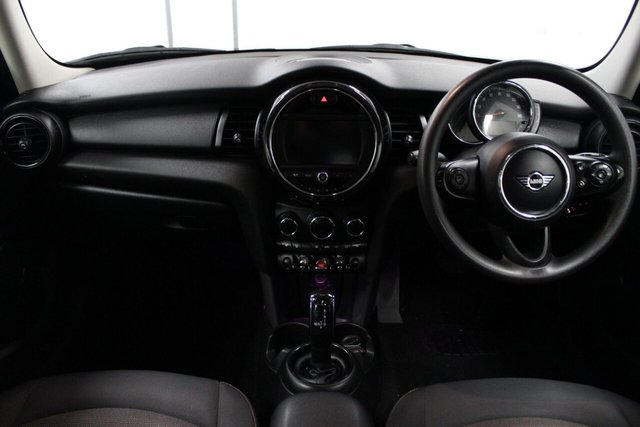 2020 MINI HATCH - Photo 11