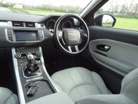 USED 2017 67 LAND ROVER RANGE ROVER EVOQUE 2.0 eD4 SE SUV 5dr Diesel Manual FWD Euro 6 (s/s) (150 ps) SANTORINI BLACK WITH FULL BEIGE LEATHER 