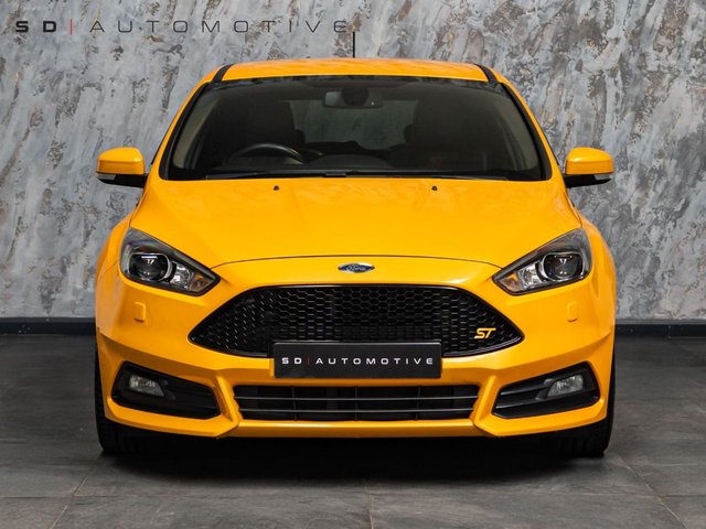 2017 Ford Focus 2L St-3 5dr - Photo 2