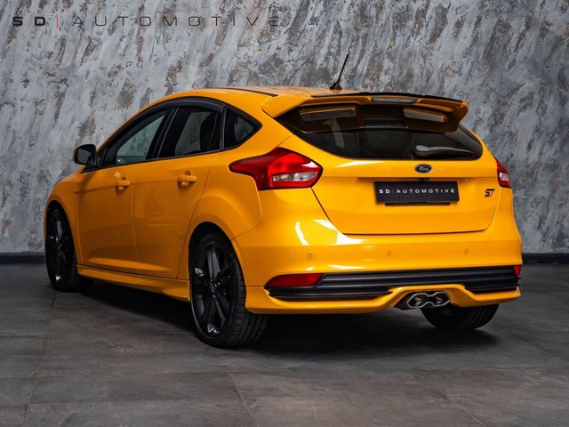 2017 Ford Focus 2L St-3 5dr - Photo 12