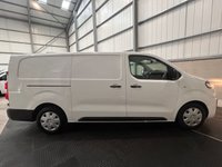 USED 2022 72 VAUXHALL VIVARO 1.5 TURBO D 100PS L2 LWB DYNAMIC - NO VAT 