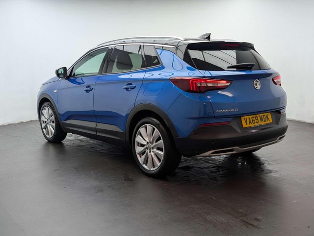 USED 2020 69 VAUXHALL GRANDLAND X 1.6 Grandland X Ultimate Nav Hybrid4 Auto 4WD 5dr CLICK & COLLECT/ HOME DELIVERY