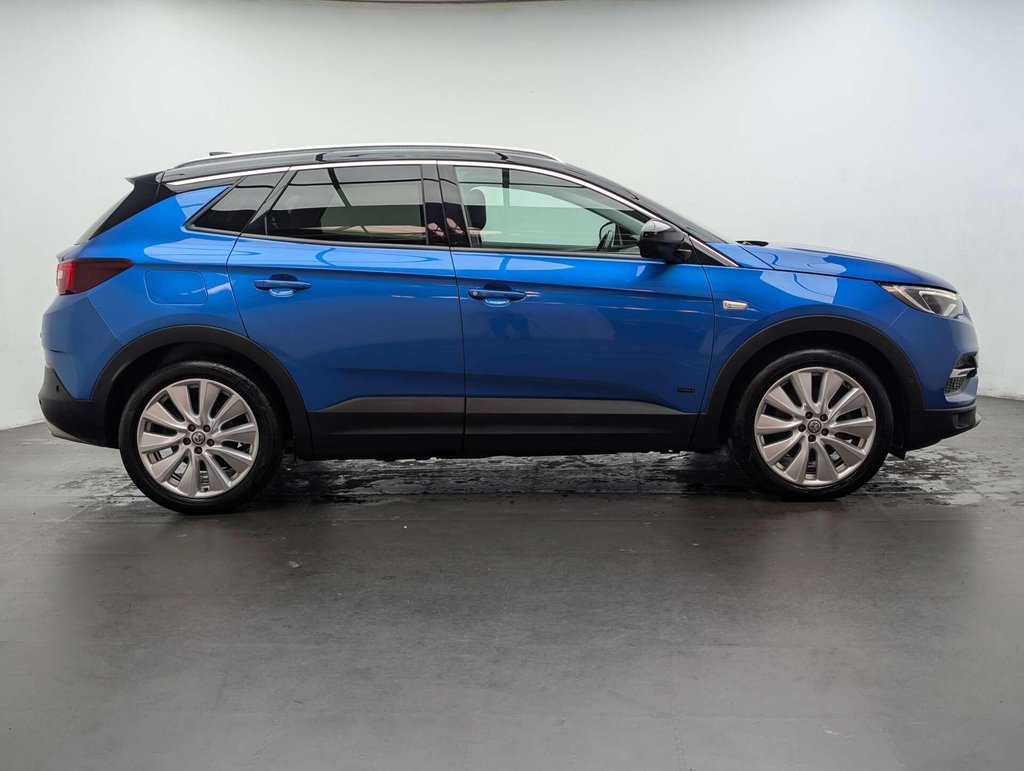 Used 2020 69 VAUXHALL GRANDLAND X 1.6 Grandland X Ultimate Nav Hybrid4 Auto 4WD 5dr CLICK & COLLECT/ HOME DELIVERY