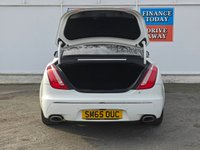 USED 2015 65 JAGUAR XJ 3.0d V6 Portfolio Saloon 4dr Diesel Auto Euro 5 (s/s) (275 ps) HEATED, COOLED & MEMORY SEATS