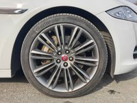 USED 2015 65 JAGUAR XJ 3.0d V6 Portfolio Saloon 4dr Diesel Auto Euro 5 (s/s) (275 ps) HEATED, COOLED & MEMORY SEATS