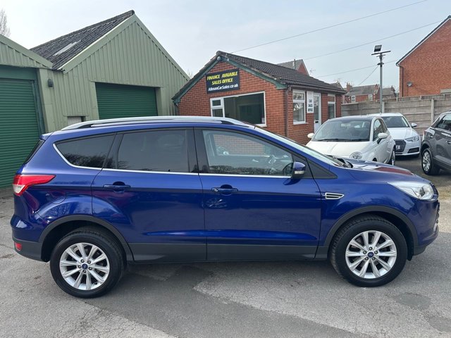 2016 FORD KUGA - Photo 5