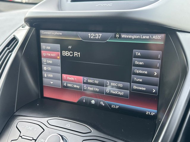 2016 FORD KUGA - Photo 12