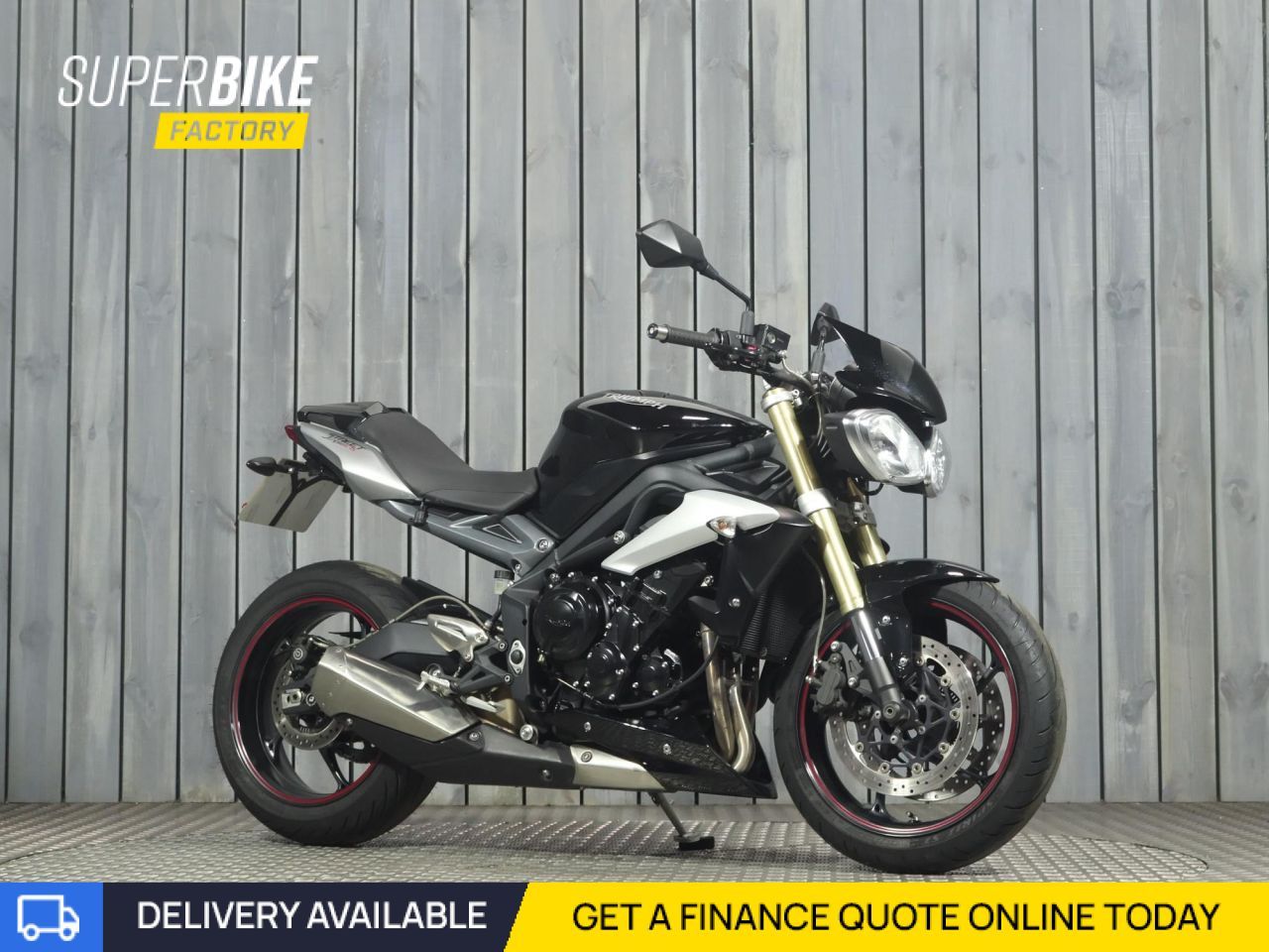 TRIUMPH STREET TRIPLE 675STREET TRIPLE 675