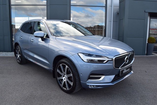 2017 VOLVO XC60 - Photo 2