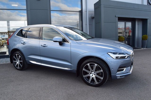 2017 VOLVO XC60 - Photo 3
