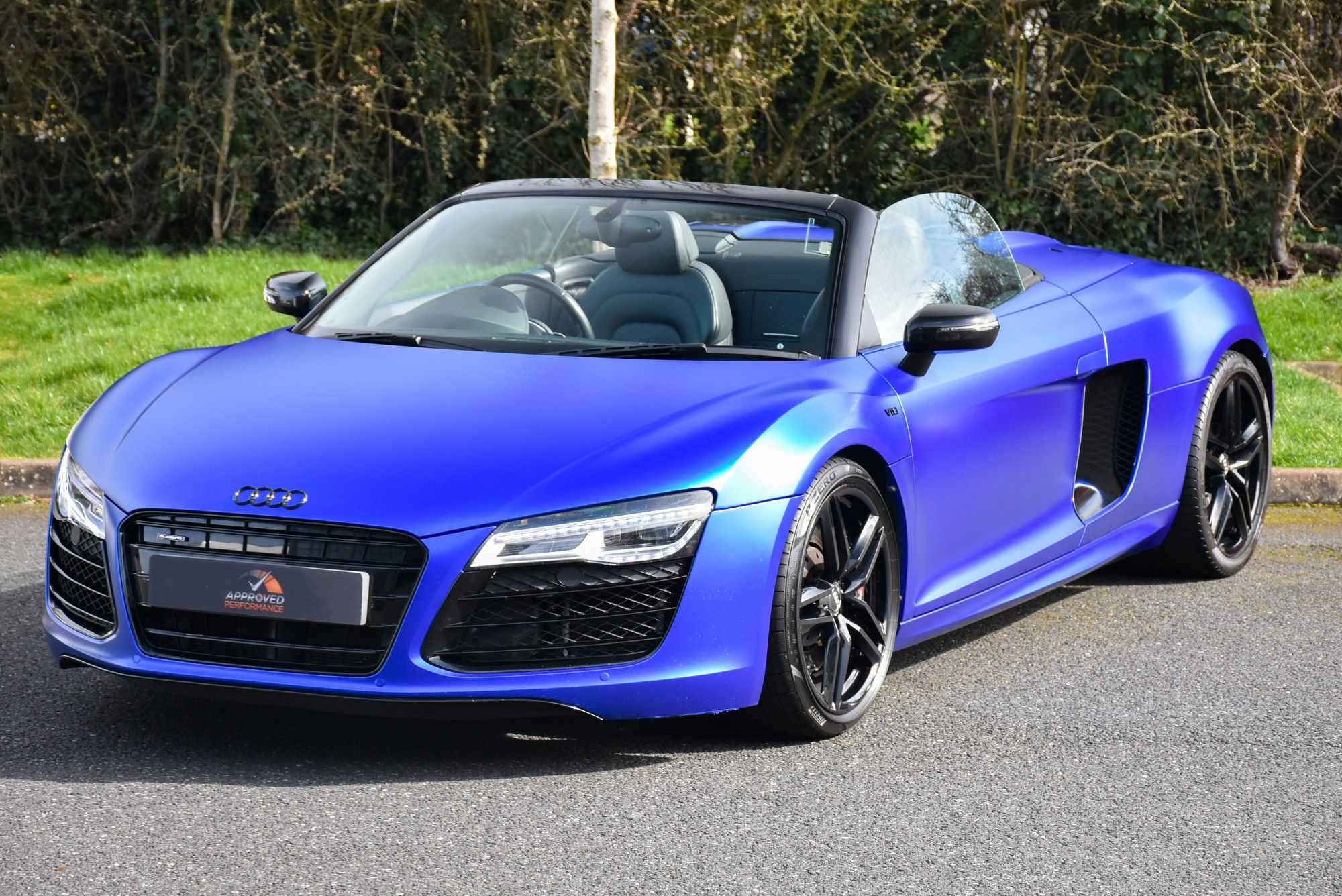 USED 2013 13 AUDI R8 5.2 FSI V10 Spyder 2dr Petrol S Tronic quattro Euro 5 (525 ps) 