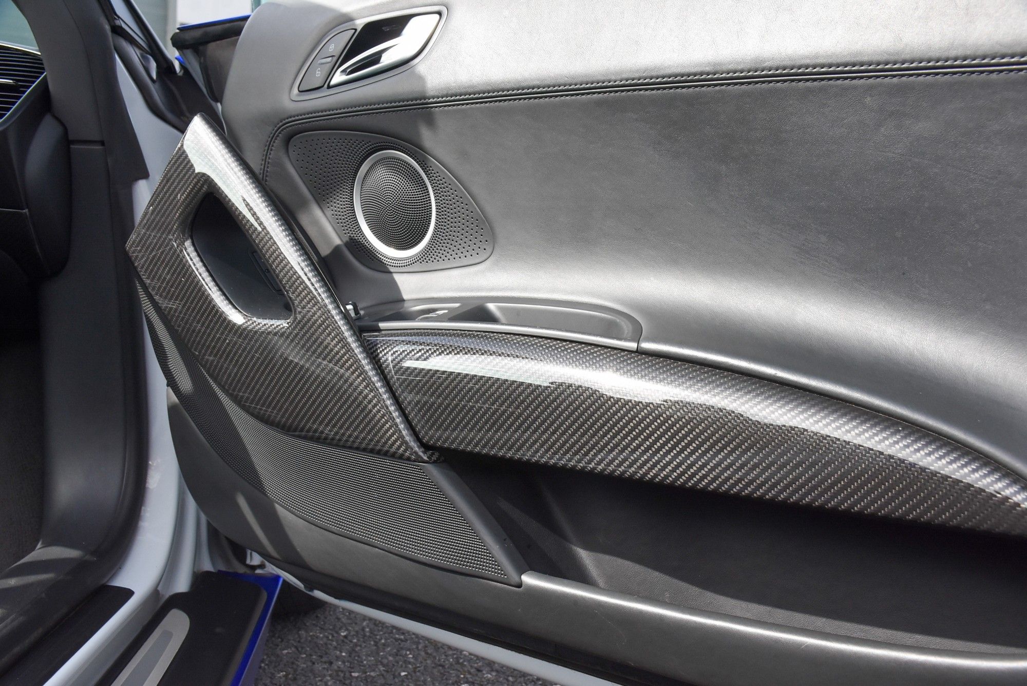 USED 2013 13 AUDI R8 5.2 FSI V10 Spyder 2dr Petrol S Tronic quattro Euro 5 (525 ps) 