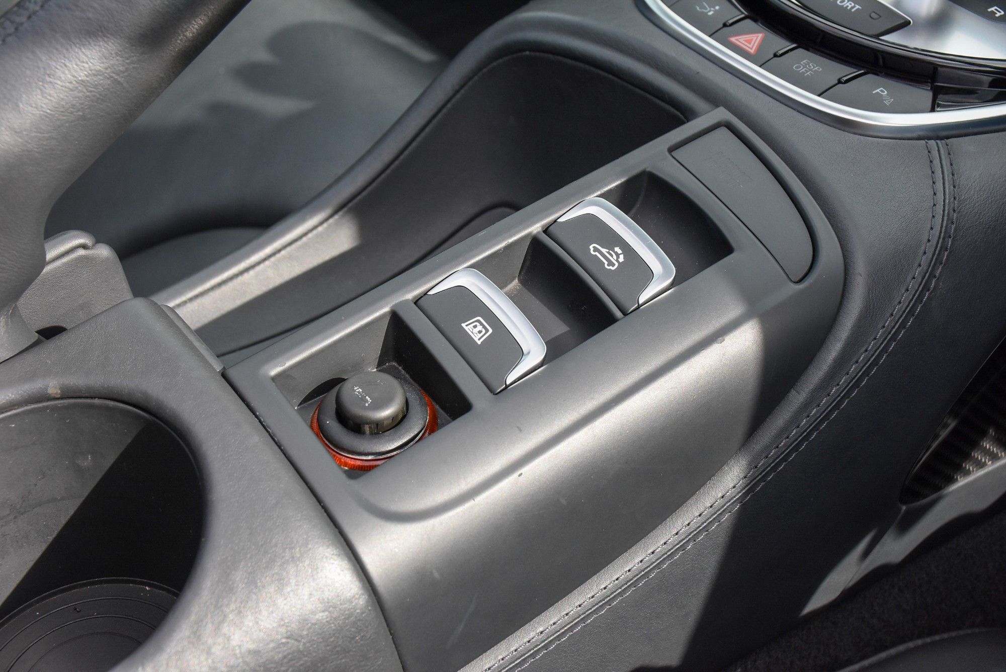 USED 2013 13 AUDI R8 5.2 FSI V10 Spyder 2dr Petrol S Tronic quattro Euro 5 (525 ps) 