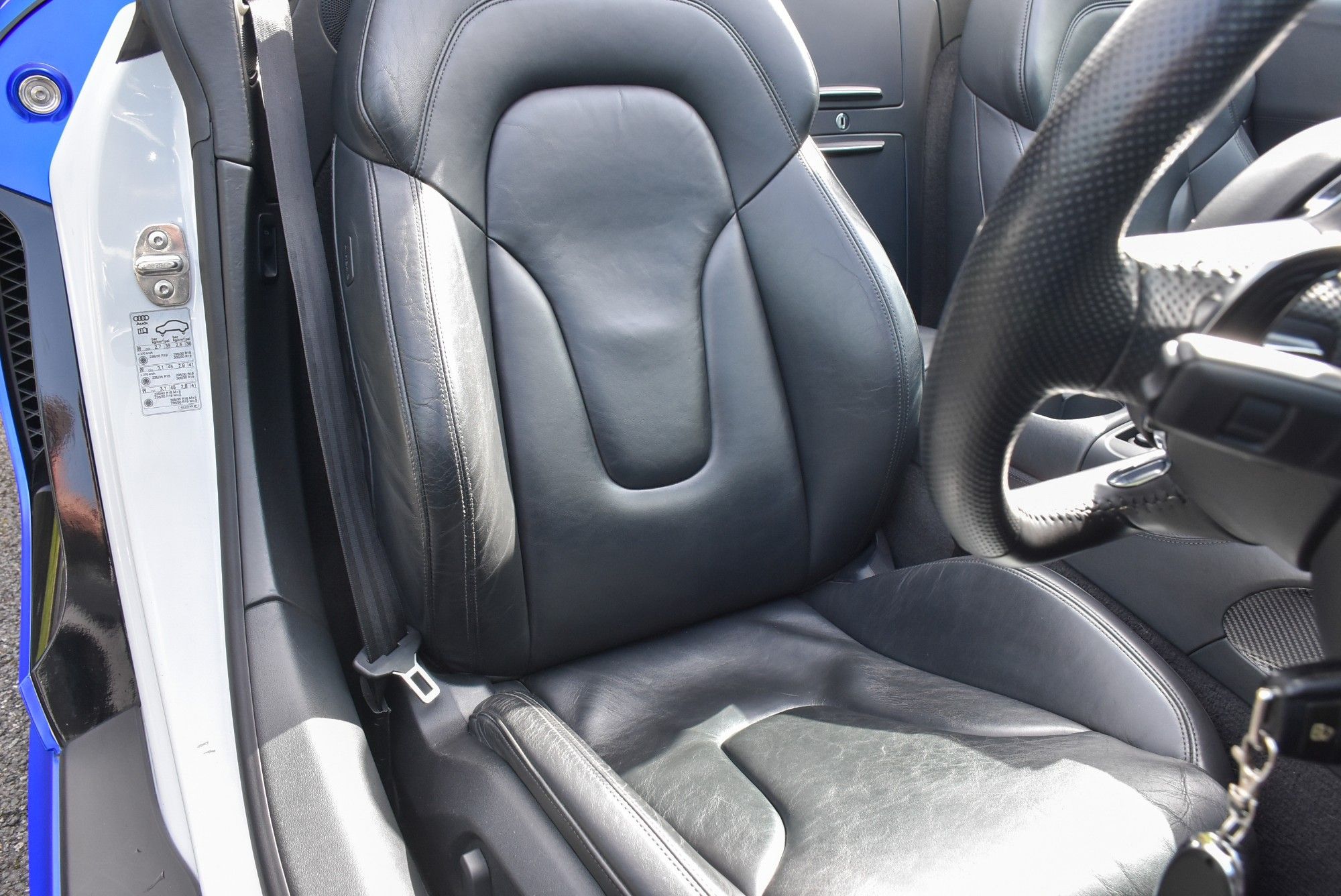 USED 2013 13 AUDI R8 5.2 FSI V10 Spyder 2dr Petrol S Tronic quattro Euro 5 (525 ps) 