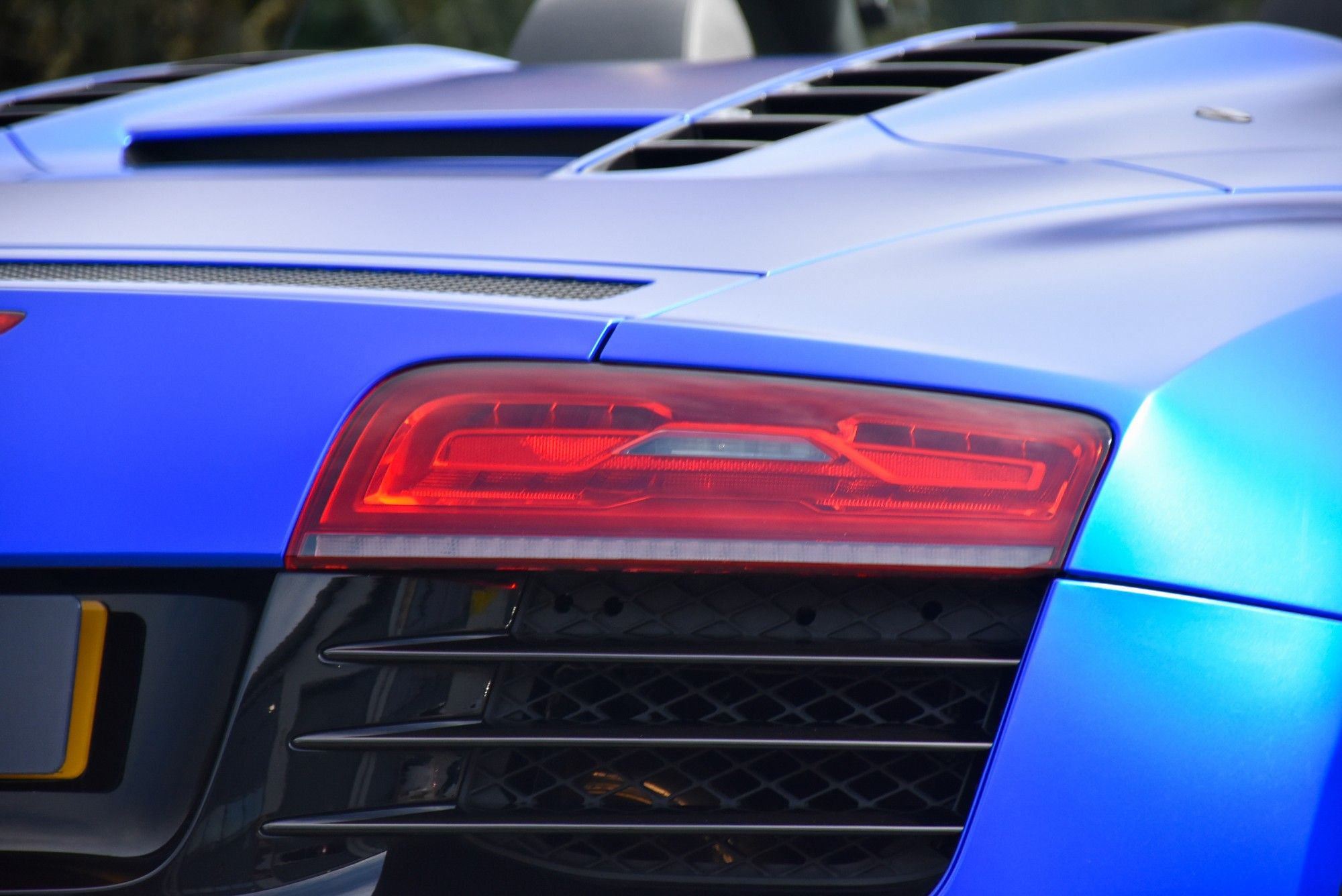 USED 2013 13 AUDI R8 5.2 FSI V10 Spyder 2dr Petrol S Tronic quattro Euro 5 (525 ps) 