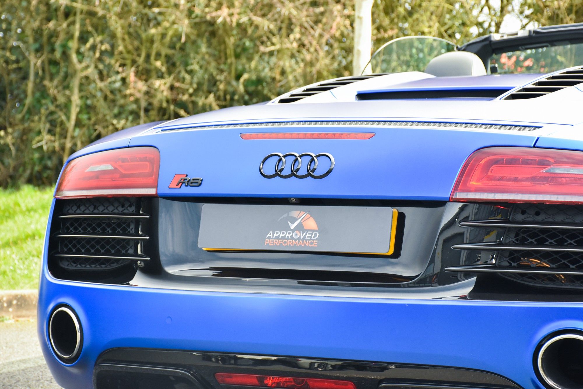 USED 2013 13 AUDI R8 5.2 FSI V10 Spyder 2dr Petrol S Tronic quattro Euro 5 (525 ps) 