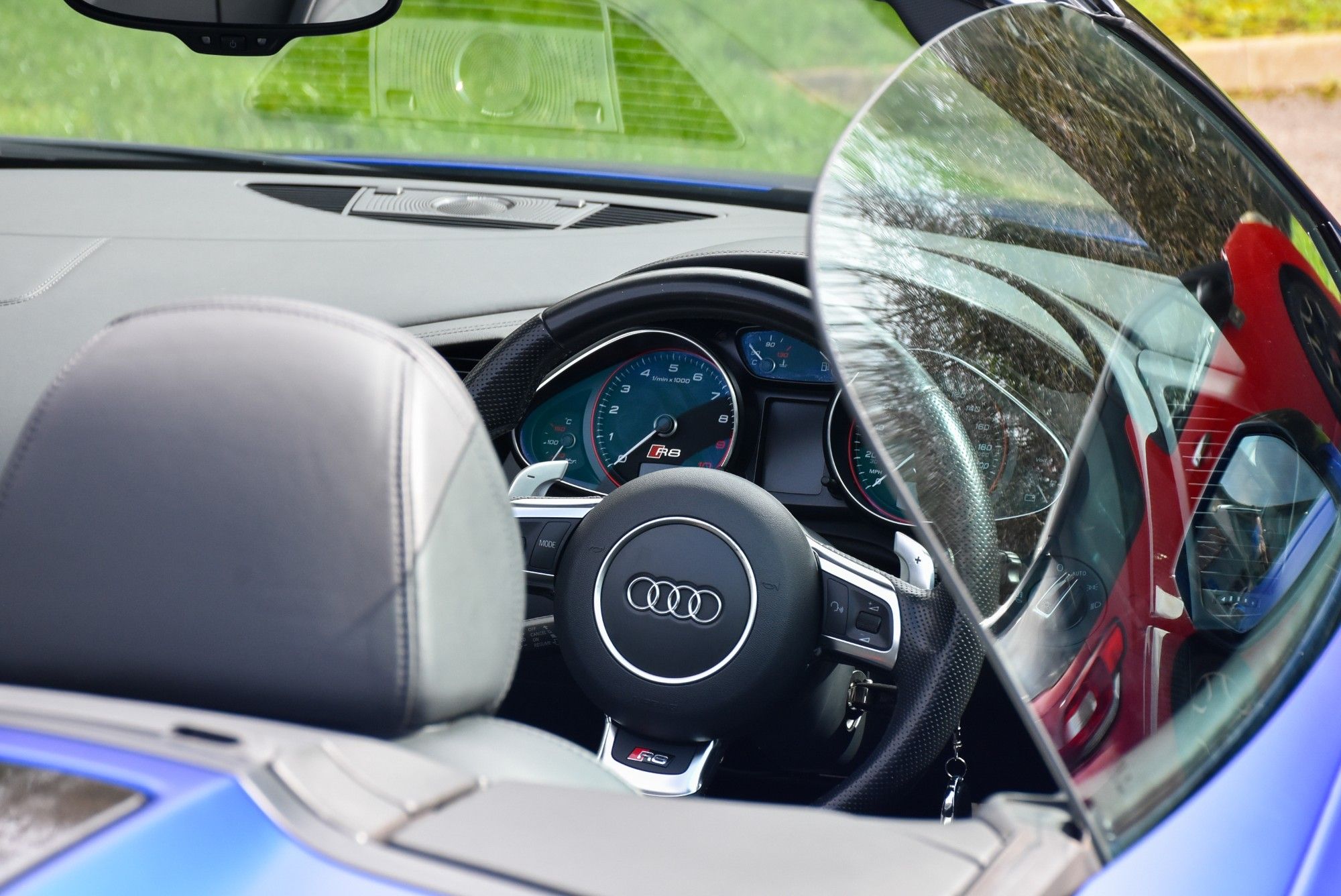 USED 2013 13 AUDI R8 5.2 FSI V10 Spyder 2dr Petrol S Tronic quattro Euro 5 (525 ps) 