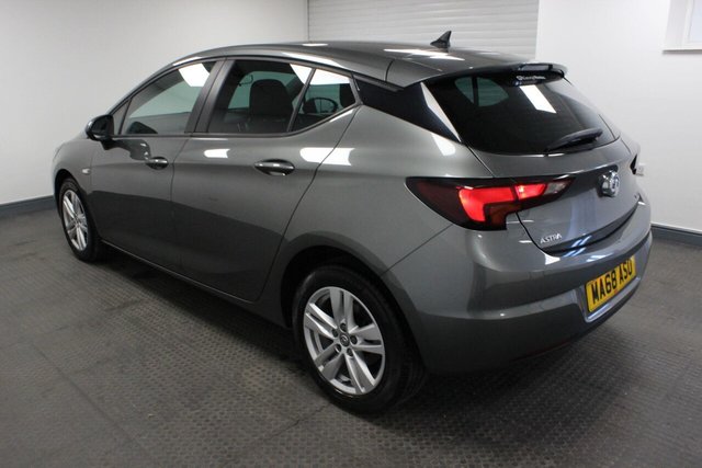 2018 VAUXHALL ASTRA - Photo 4