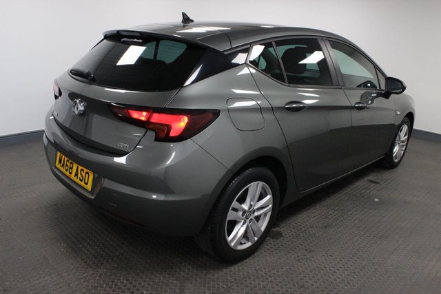 2018 VAUXHALL ASTRA - Photo 6