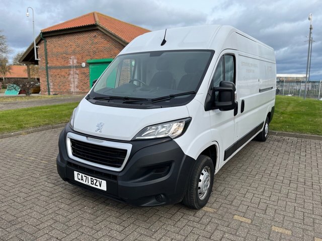 PEUGEOT BOXER 2.2 BlueHDi 335 Professional Panel Van 5dr Diesel Manual L3 H2 Euro 6 (s/s) (140 ps) - Photo 3