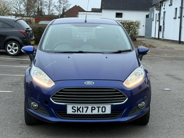 2017 FORD FIESTA - Photo 2