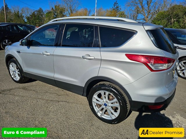 2015 FORD KUGA - Photo 8