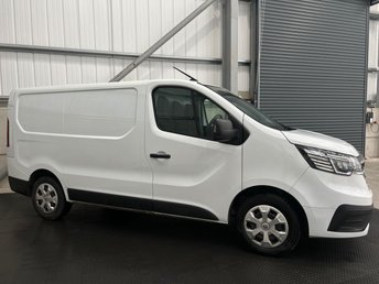 2022 RENAULT TRAFIC