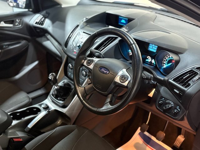 2014 FORD KUGA - Photo 7
