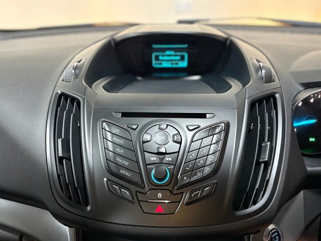 2014 FORD KUGA - Photo 9
