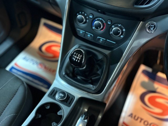 2014 FORD KUGA - Photo 11