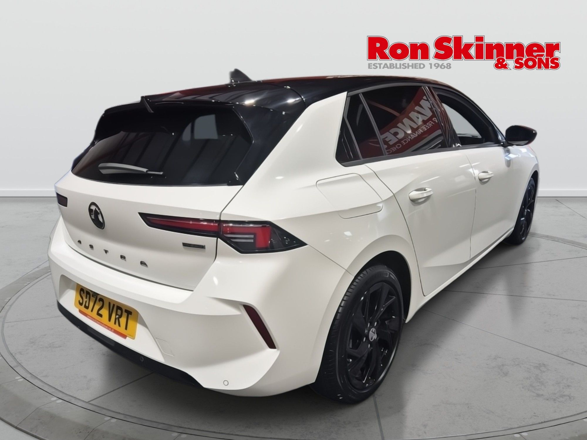 USED 2022 72 VAUXHALL ASTRA 1.6 12.4kWh GS Line Hatchback 5dr Petrol Plug-in Hybrid Auto Euro 6 (s/s) (180 ps) 