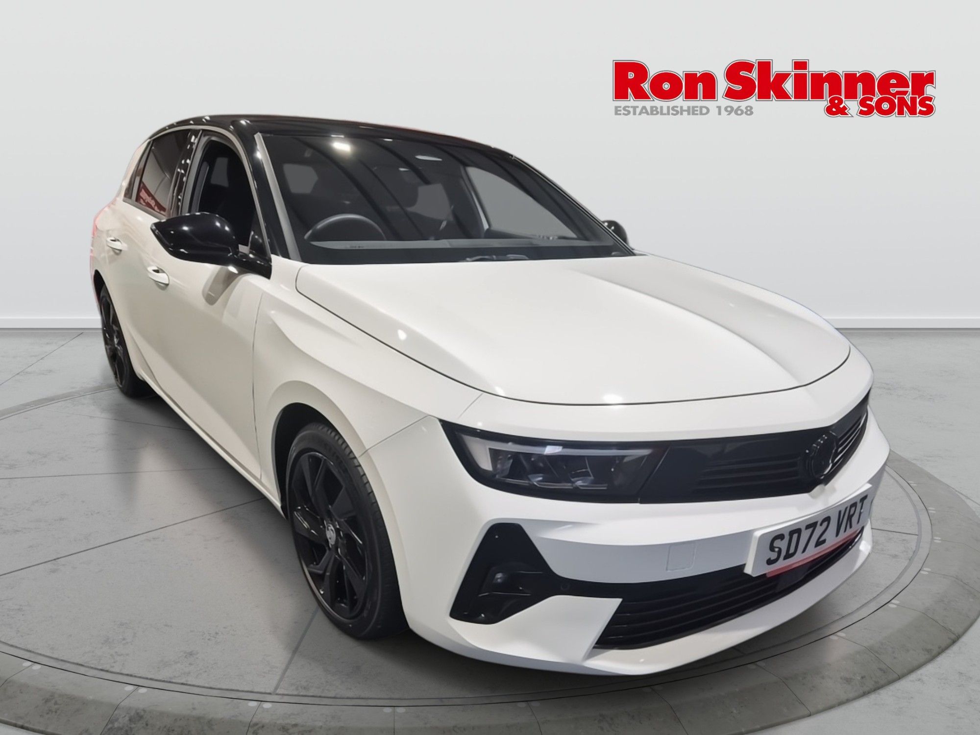 USED 2022 72 VAUXHALL ASTRA 1.6 12.4kWh GS Line Hatchback 5dr Petrol Plug-in Hybrid Auto Euro 6 (s/s) (180 ps) 