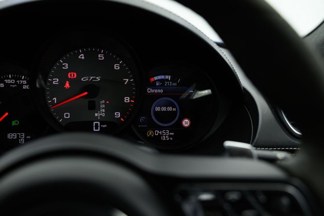 2021 PORSCHE 718 CAYMAN - Photo 6