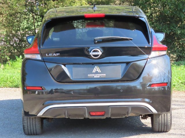 2022 NISSAN LEAF - Photo 5