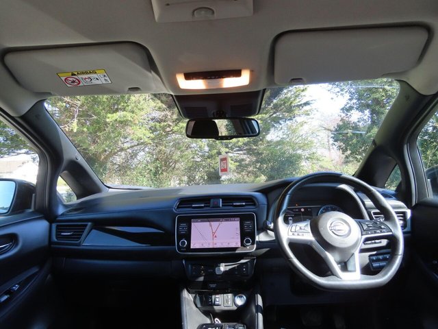 2022 NISSAN LEAF - Photo 7