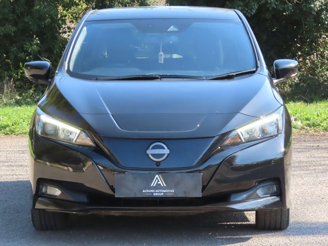 2022 NISSAN LEAF - Photo 2