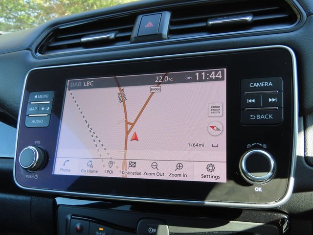 2022 NISSAN LEAF - Photo 10