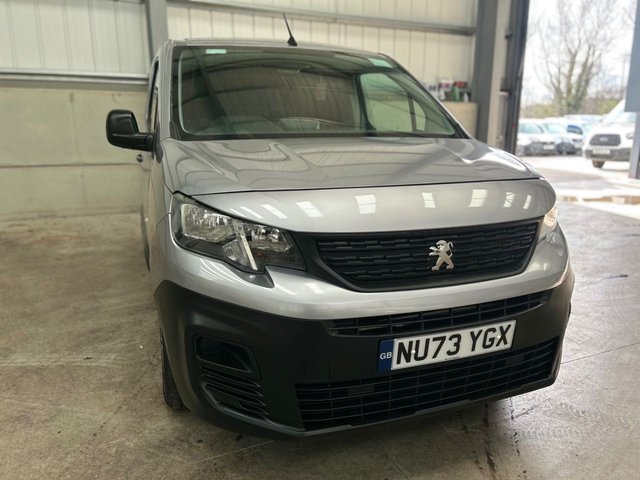 2023 PEUGEOT PARTNER - Photo 2