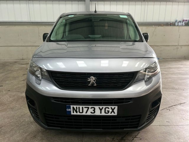 2023 PEUGEOT PARTNER - Photo 3