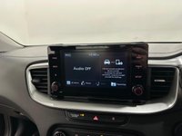 USED 2020 20 KIA XCEED 1.0 T-GDi 2 SUV 5dr Petrol Manual Euro 6 (s/s) (118 bhp) Euro 6 KIA Suv Featuring Copper Stone Metallic Paint , Cruise Control, Lane Assist , Apple Play Voice Control