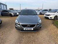 USED 2019 19 VOLVO V40 1.5 T2 R-Design Edition Hatchback 5dr Petrol Auto Euro 6 (s/s) (122 ps) 
