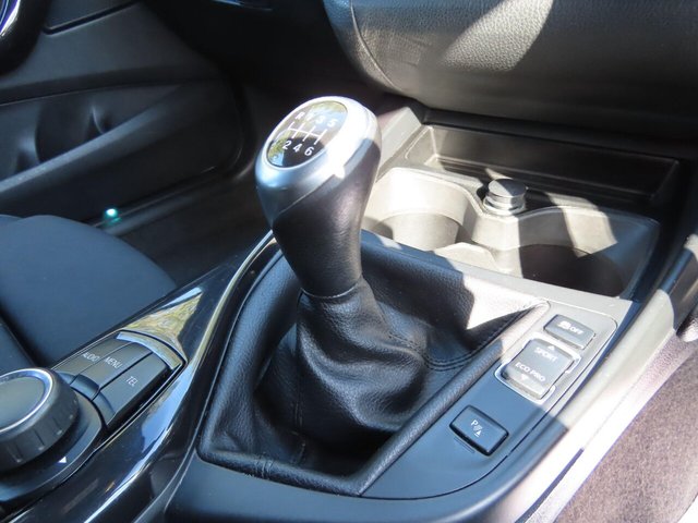 2012 BMW 1 SERIES - Photo 10